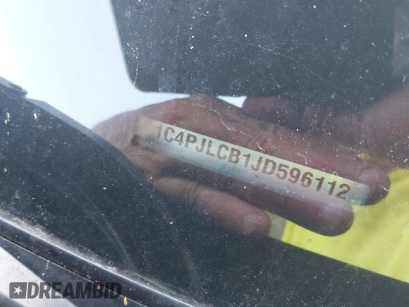 2018 Jeep Cherokee Latitude Tech Connect z VIN 1C4PJLCB1JD596112, wystawiony jako IAAI lot #42707705 z przebiegiem 184 586 mil mil oraz . Historia ofert i sprzedaży dostępna na DreamBid. Obrazek 9.