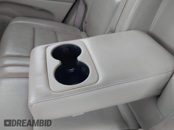 2015 Jeep Grand Cherokee Overland с VIN 1C4RJECG4FC640438, выставлен на аукционе IAAI как лот 42484568 с пробегом 174 869 миль миль и . История ставок и продаж доступна на DreamBid. Изображение 18.