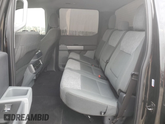 2024 Ford F-350 XL with VIN 1FT8W3DT4RED83562, listed as a Copart auction lot 54500415 with 32,691 mi miles and Salvage Title. Bid and sale history available at DreamBid. Image 10.