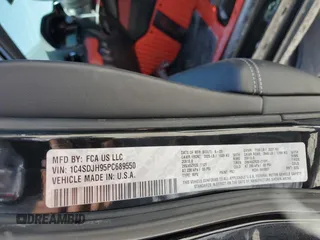 2023 Dodge Durango SRT Hellcat Premium z VIN 1C4SDJH95PC689550, wystawiony jako Copart lot #49272075 z przebiegiem 34 391 mil mil oraz Szkoda całkowita • Salvage title. Historia ofert i sprzedaży dostępna na DreamBid. Obrazek 14.