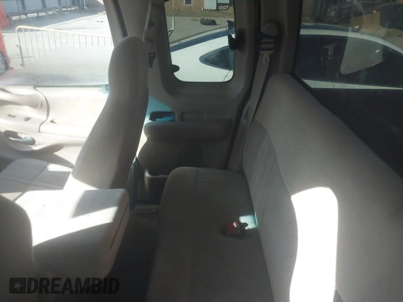 1998 Ford F-150 with VIN 1FTZX17W5WKC29368, listed as a IAAI auction lot 41768833 with 259,069 mi miles and . Bid and sale history available at DreamBid. Image 8.