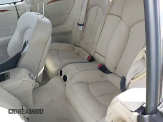 2008 Mercedes-Benz CLK 350 z VIN WDBTK56FX8T094798, wystawiony jako IAAI lot #41555114 z przebiegiem 203 903 mil mil oraz . Historia ofert i sprzedaży dostępna na DreamBid. Obrazek 8.