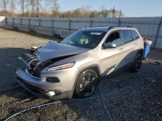 2021 Jeep Cherokee Latitude with VIN 1C4PJLCB7JD596891, listed as a Copart auction lot 50833275 with 107,902 mi miles and Salvage title. Bid and sale history available at DreamBid. Image 1.