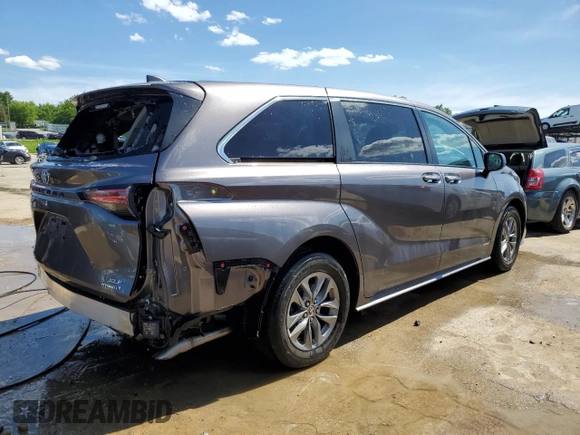 2021 Toyota Sienna XLE with VIN 5TDYSKFC3MS018859, listed as a Copart auction lot 55819654 with 89,399 mi miles and Salvage title. Bid and sale history available at DreamBid. Image 3.