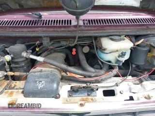 1994 Chevrolet Chevy Van z VIN 1GBEG25K4RF177057, wystawiony jako IAAI lot #42090808 z przebiegiem 123 654 mil mil oraz . Historia ofert i sprzedaży dostępna na DreamBid. Obrazek 10.