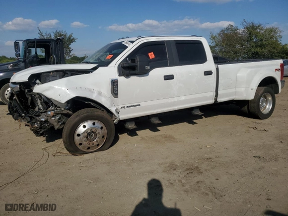 2022 Ford Super Duty F-450 DRW XL with VIN 1FT8W4DT1NEE33642, listed as a Copart auction lot 86196134 with 0 mi miles and Salvage Title. Bid and sale history available at carsss.com. Image 1.