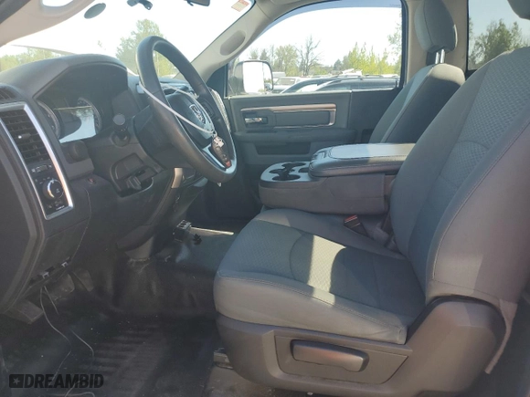 2018 Ram 5500 Chassis Cab Tradesman with VIN 3C7WRMAL7JG285036, listed as a Copart auction lot 52345665 with 130,718 mi miles and Clean Title. Bid and sale history available at carsss.com. Image 7.