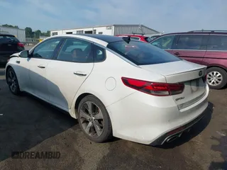 2017 Kia Optima SX z VIN 5XXGW4L26HG125516, wystawiony jako IAAI lot #42483007 z przebiegiem 152 400 mil mil oraz . Historia ofert i sprzedaży dostępna na DreamBid. Obrazek 3.