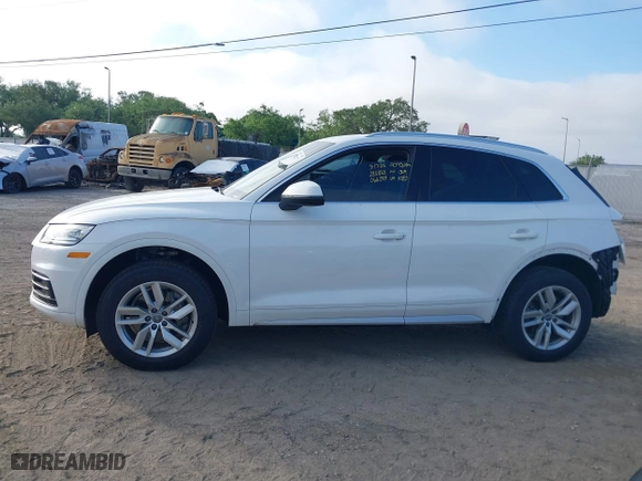 2020 Audi Q5 Premium with VIN WA1ANAFY2L2066089, listed as a IAAI auction lot 41934177 with 52,340 mi miles. Bid and sale history available at carsss.com. Image 15.