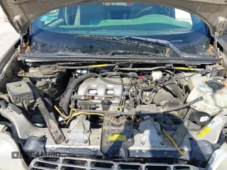 1998 Chevrolet Venture with VIN 1GNDX03E5WD173302, listed as a IAAI auction lot 42033616 with 325,300 mi miles. Bid and sale history available at carsss.com. Image 10.