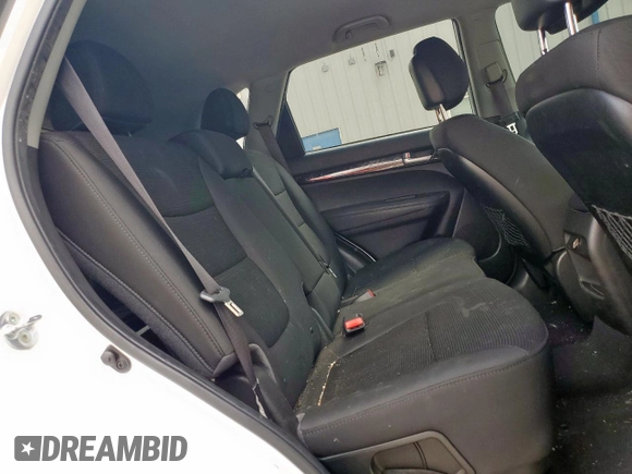 2014 Kia Sorento LX with VIN 5XYKT3A69EG486040, listed as a Copart auction lot 54686995 with 146,736 mi miles and Clean Title. Bid and sale history available at carsss.com. Image 12.