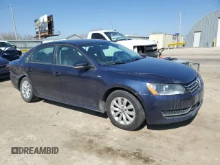 2015 Volkswagen Passat Limited Edition Edition z VIN 1VWAT7A30FC100424, wystawiony jako Copart lot #46846135 z przebiegiem 166 780 mil mil oraz Szkoda całkowita • Salvage title. Historia ofert i sprzedaży dostępna na DreamBid. Obrazek 4.