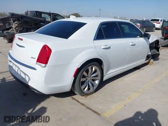 2019 Chrysler 300 Touring with VIN 2C3CCAAG0KH505545, listed as a IAAI auction lot 41679928 with 68,643 mi miles. Bid and sale history available at carsss.com. Image 4.