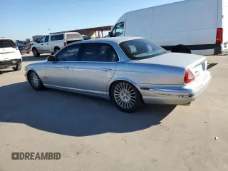 2006 Jaguar XJ Vanden Plas with VIN SAJWA82B86SH10866, listed as a Copart auction lot 69985864 with 244,998 mi miles and Clean Title. Bid and sale history available at carsss.com. Image 2.
