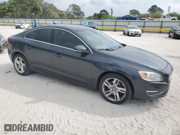 2015 Volvo S60 T5 Drive-E Premier z VIN YV140MFB3F1307970, wystawiony jako Copart lot #48437445 z przebiegiem 138 602 mil mil oraz Czysty tytuł • Clean title. Historia ofert i sprzedaży dostępna na DreamBid. Obrazek 4.
