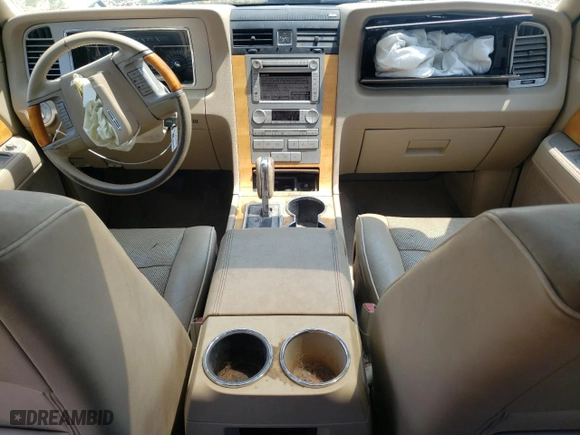 2008 Lincoln Navigator with VIN 5LMFU28508LJ12942, listed as a Copart auction lot 64409014 with 239,091 mi miles and Non Repairable. Bid and sale history available at carsss.com. Image 8.