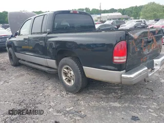 2000 Dodge Dakota Sport with VIN 1B7GL2AX6YS734218, listed as a IAAI auction lot 42272306 with 282,966 mi miles and . Bid and sale history available at DreamBid. Image 3.