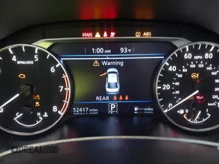 2023 Nissan Altima SR z VIN 1N4BL4CV3PN367086, wystawiony jako IAAI lot #42377083 z przebiegiem 52 417 mil mil oraz . Historia ofert i sprzedaży dostępna na DreamBid. Obrazek 7.