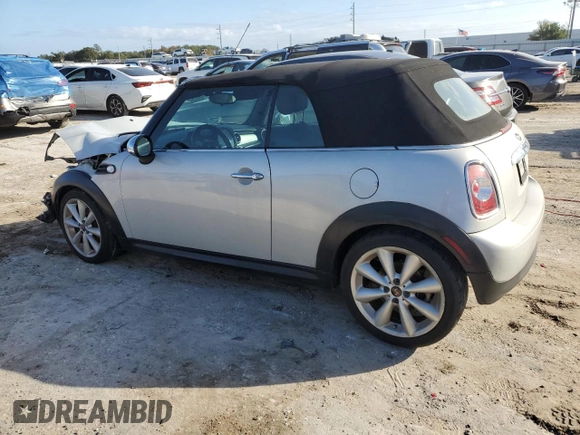 2015 MINI Convertible with VIN WMWZN3C50FT861992, listed as a Copart auction lot 84189754 with Not provided miles and Salvage title. Bid and sale history available at DreamBid. Image 2.