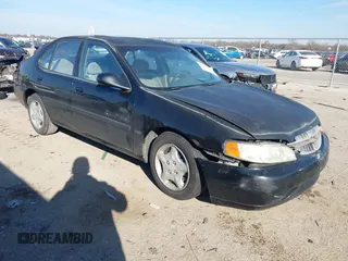 2001 Nissan Altima GXE with VIN 1N4DL01D81C220261, listed as a IAAI auction lot 41146808 with 140,840 mi miles. Bid and sale history available at carsss.com. Image 1.