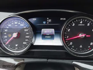 2017 Mercedes-Benz E-Class E 300 Luxury with VIN WDDZF4JB7HA108267, listed as a IAAI auction lot 41190643 with 99,884 mi miles. Bid and sale history available at carsss.com. Image 7.