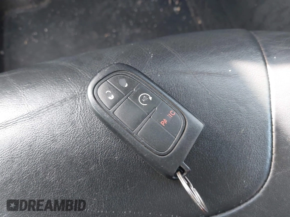 2015 Jeep Cherokee Limited with VIN 1C4PJMDS9FW710969, listed as a IAAI auction lot 41898698 with 144,789 mi miles. Bid and sale history available at carsss.com. Image 11.