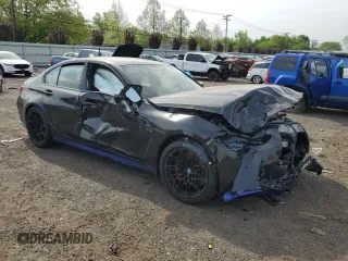 2024 BMW M3 Competition xDrive z VIN WBS43AY05RFT65019, wystawiony jako Copart lot #56498975 z przebiegiem Nie podano mil oraz Szkody całkowita. Historia ofert i sprzedaży dostępna na DreamBid. Obrazek 4.