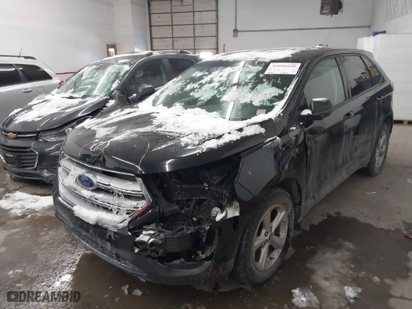 2017 Ford Edge SE with VIN 2FMPK4G9XHBB29888, listed as a IAAI auction lot 41606690 with 61,662 mi miles. Bid and sale history available at carsss.com. Image 2.