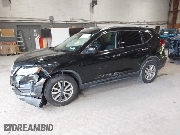 2018 Nissan Rogue SV z VIN KNMAT2MV7JP610600, wystawiony jako IAAI lot #42171714 z przebiegiem 70 299 mil mil oraz . Historia ofert i sprzedaży dostępna na DreamBid. Obrazek 20.