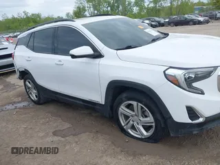 2018 GMC Terrain SLE z VIN 3GKALMEX6JL318710, wystawiony jako IAAI lot #42236726 z przebiegiem 100 222 mil mil oraz . Historia ofert i sprzedaży dostępna na DreamBid. Obrazek 14.