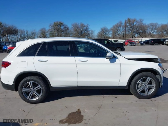 2020 Mercedes-Benz GLC with VIN W1N0G8DB4LF836149, listed as a IAAI auction lot 41244127 with 39,261 mi miles. Bid and sale history available at carsss.com. Image 13.
