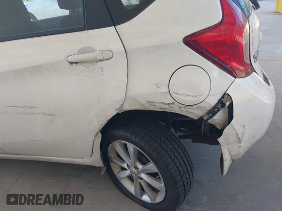 2015 Nissan Note S z VIN 3N1CE2CP8FL430215, wystawiony jako IAAI lot #42673875 z przebiegiem 68 379 mil mil oraz . Historia ofert i sprzedaży dostępna na DreamBid. Obrazek 6.