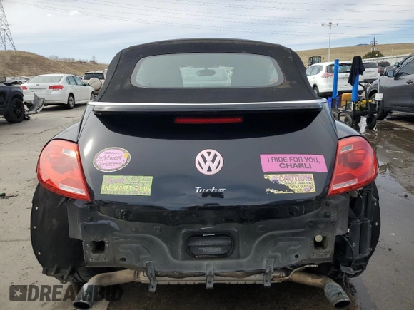 2013 Volkswagen Beetle with VIN 3VW7S7AT3DM819093, listed as a Copart auction lot 49997645 with 43,233 mi miles and Salvage Title. Bid and sale history available at DreamBid. Image 6.
