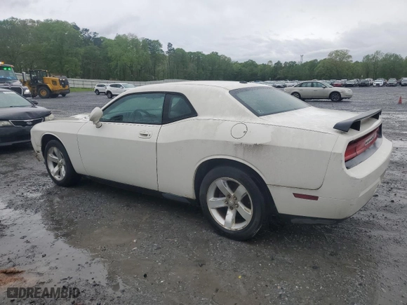 2009 Dodge Challenger SE with VIN 2B3LJ44V79H522576, listed as a Copart auction lot 52038555 with 168,322 mi miles and Clean Title. Bid and sale history available at carsss.com. Image 2.