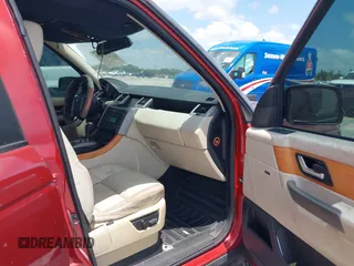 2008 Land Rover Range Rover Sport HSE with VIN SALSK25468A145794, listed as a IAAI auction lot 42123149 with 172,241 mi miles. Bid and sale history available at carsss.com. Image 5.
