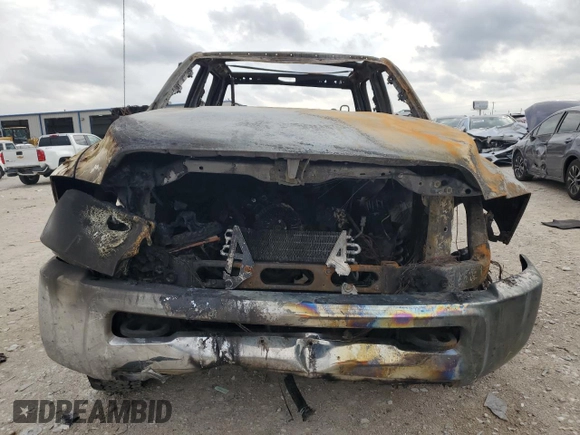 2017 Ram 2500 Tradesman z VIN 3C6TR5HT5HG663786, wystawiony jako Copart lot #79176704 z przebiegiem Nie podano mil oraz Nie do naprawy • Non repairable. Historia ofert i sprzedaży dostępna na DreamBid. Obrazek 5.