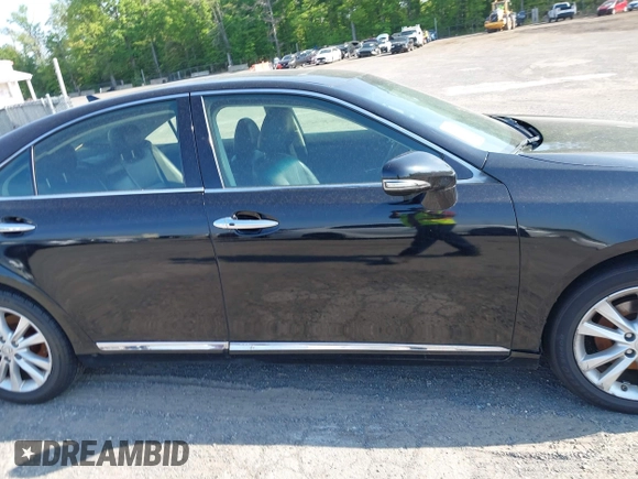 2011 Lexus ES with VIN JTHBK1EG7B2470420, listed as a IAAI auction lot 42132756 with Not Provided miles. Bid and sale history available at carsss.com. Image 12.