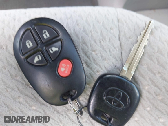 2014 Toyota Sienna LE AAS with VIN 5TDKK3DC4ES511305, listed as a IAAI auction lot 42652770 with 71,808 mi miles and . Bid and sale history available at DreamBid. Image 11.