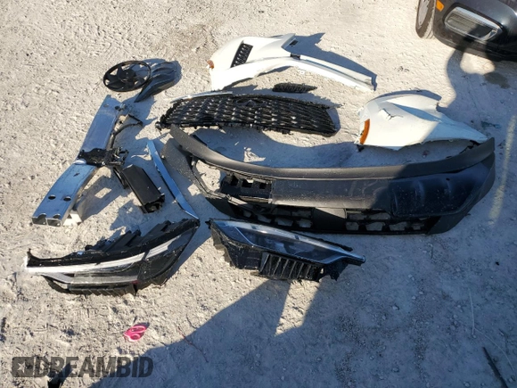 2024 Infiniti QX60 Pure with VIN 5N1DL1ES7RC335711, listed as a Copart auction lot 48980375 with 4,431 mi miles and Salvage title. Bid and sale history available at DreamBid. Image 13.