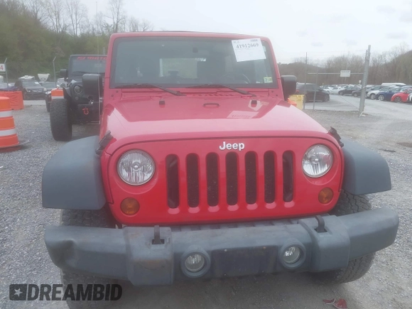 2008 Jeep Wrangler Unlimited X with VIN 1J8GA39128L562347, listed as a IAAI auction lot 41912669 with 106,040 mi miles and . Bid and sale history available at carsss.com. Image 13.