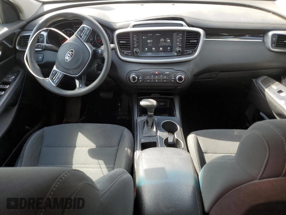2020 Kia Sorento LX V6 with VIN 5XYPG4A5XLG690513, listed as a Copart auction lot 46847885 with 103,909 mi miles and Salvage Title. Bid and sale history available at carsss.com. Image 8.