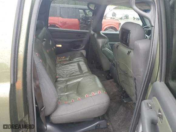 2002 Chevrolet Avalanche with VIN 3GNEK13T42G172064, listed as a Copart auction lot 51259735 with 212,715 mi miles and Salvage Title. Bid and sale history available at carsss.com. Image 11.