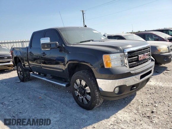 2011 GMC Sierra 2500HD SLE z VIN 1GT120C89BF255875, wystawiony jako Copart lot #71534744 z przebiegiem 179 636 mil mil oraz Szkoda całkowita • Salvage title. Historia ofert i sprzedaży dostępna na DreamBid. Obrazek 4.