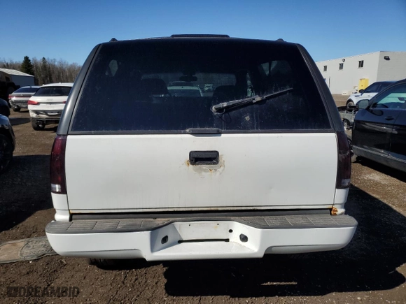 1998 Chevrolet Tahoe with VIN 3GNEK18R6WG128702, listed as a Copart auction lot 49961445 with 154,187 mi miles and Clean Title. Bid and sale history available at carsss.com. Image 6.
