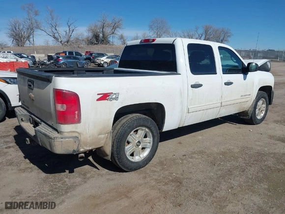 2012 Chevrolet Silverado 1500 LT with VIN 1GCPKSE73CF181350, listed as a IAAI auction lot 41656231 with 131,322 mi miles. Bid and sale history available at carsss.com. Image 4.