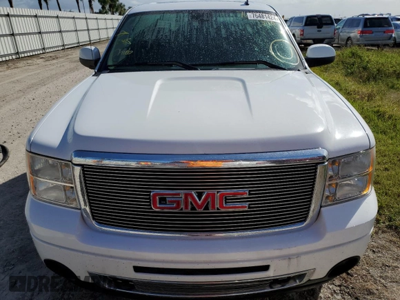 2009 GMC Sierra 1500 with VIN 2GTEK032X91101500, listed as a Copart auction lot 76481424 with Not Provided miles and Salvage Title. Bid and sale history available at DreamBid. Image 5.