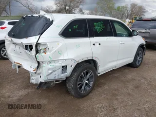 2016 Toyota Highlander XLE z VIN 5TDJKRFH3GS260044, wystawiony jako IAAI lot #42085828 z przebiegiem 74 187 mil mil oraz . Historia ofert i sprzedaży dostępna na DreamBid. Obrazek 4.
