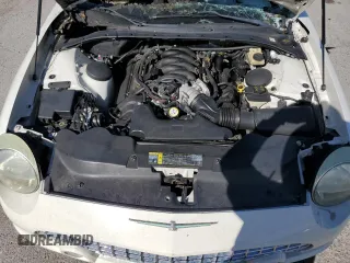 2003 Ford Thunderbird Deluxe z VIN 1FAHP60A83Y113992, wystawiony jako Copart lot #77277574 z przebiegiem Nie podano mil oraz Nie do naprawy • Non repairable. Historia ofert i sprzedaży dostępna na DreamBid. Obrazek 11.