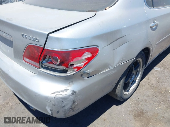 2005 Lexus ES 350 with VIN JTHBA30G755073850, listed as a IAAI auction lot 39519099 with 200,886 mi miles and . Bid and sale history available at DreamBid. Image 15.