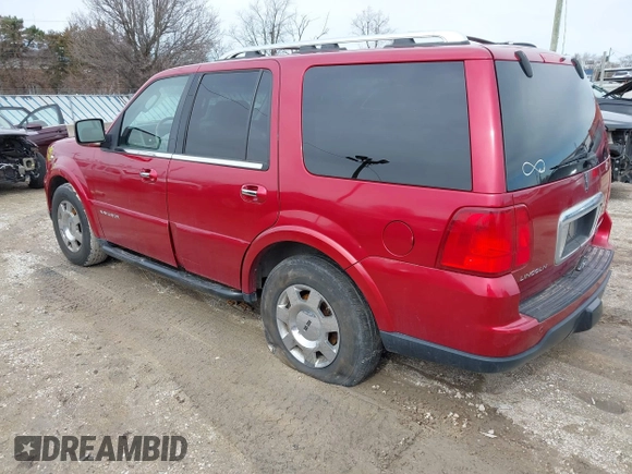 2006 Lincoln Navigator Luxury with VIN 5LMFU28596LJ09096, listed as a IAAI auction lot 41817585 with 179,399 mi miles. Bid and sale history available at carsss.com. Image 3.